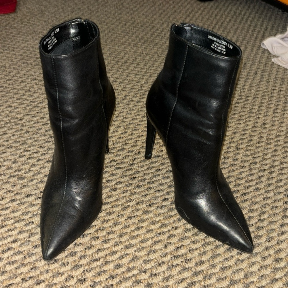 Steve Madden Halena Black heeled Booties